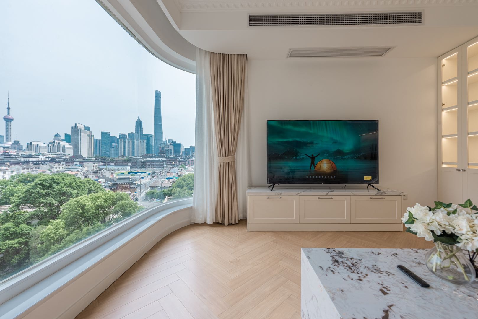 Bund Area bright 3 bedroom apartment with great view Bund Area bright 3 bedroom apartment with great view