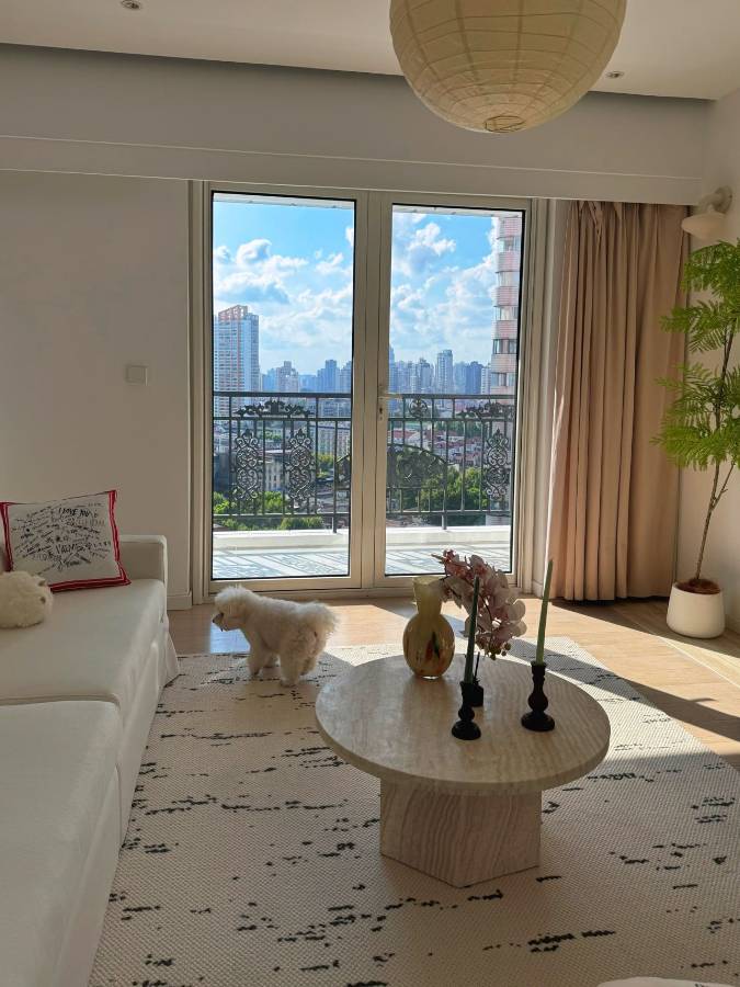 Jingan Temple scare 4 bedroom apartment near metre line 2/11 Jingan Temple scare 4 bedroom apartment near metre line 2/11