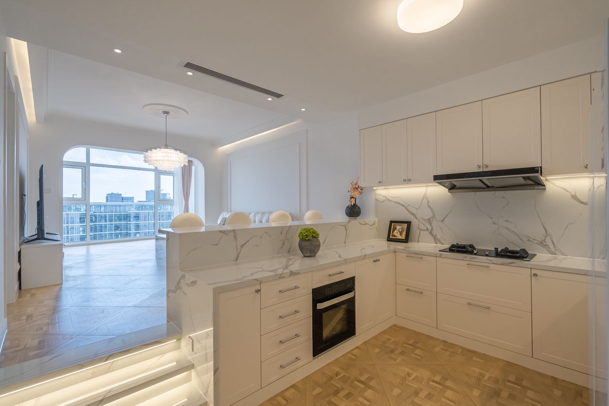 Xintiandi top floor 2br wit great view Xintiandi top floor 2br wit great view