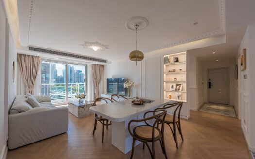 People Square amazing 3br with great sunshine