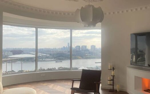 Bund Area super river view 2br