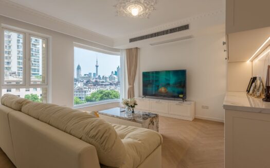 Bund Area bright 3 bedroom apartment with great view