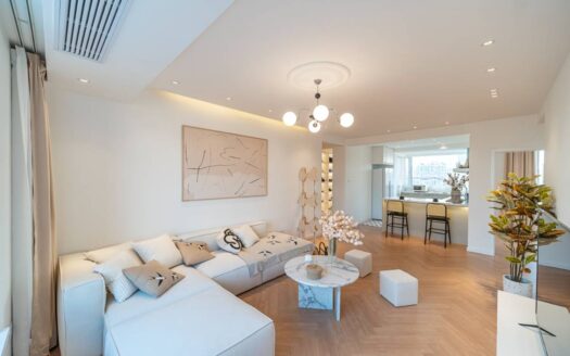 Xintiandi scenic 3 bedroom apartment with Gym