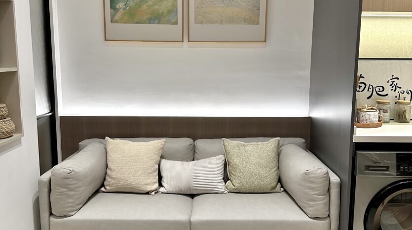 Living room, COZI Keyu serviced apartment Lianyang Pudong 1