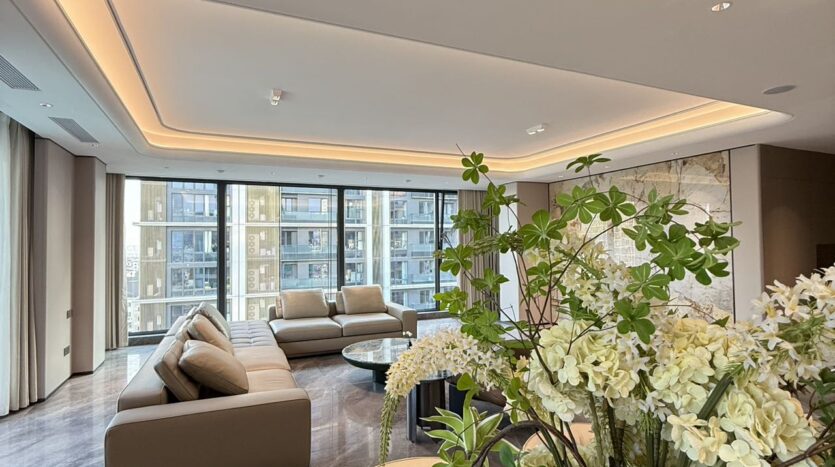 Living room with 270-degree panoramic windows, Poly Riverside Tianjun Xuhui 1
