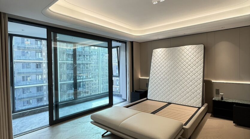 Master bedroom, 4BR apartment Poly Riverside Tianjun Xuhui Riverside 1