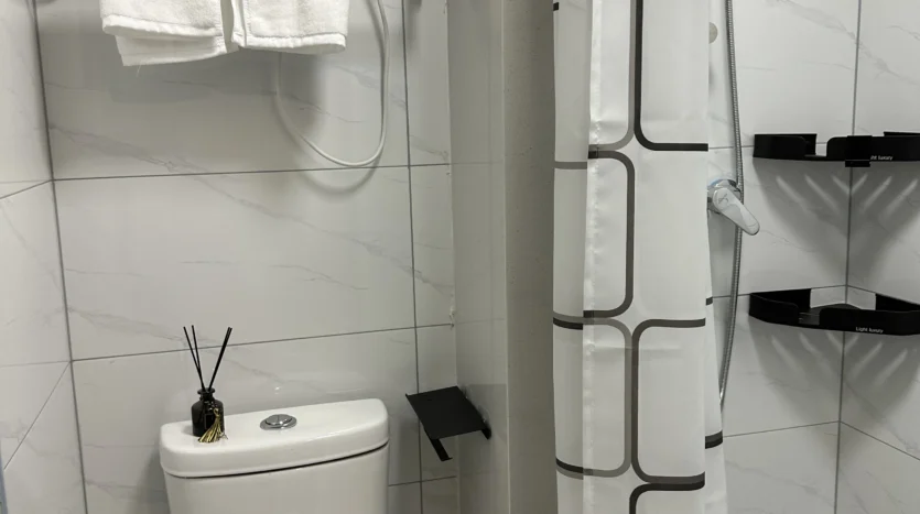 Bathroom, G-Chuang serviced apartment Hongkou 1