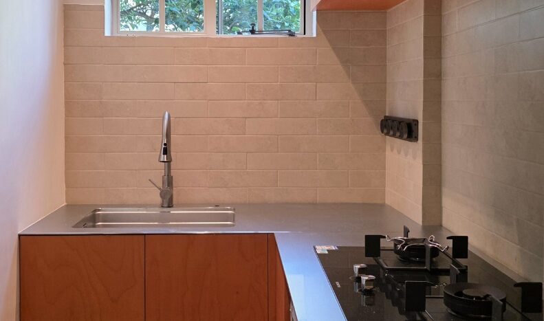 Kitchen, Xinkang Garden apartment Former French Concession
